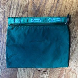 LeSportSac Green Nylon Pouch single Zip